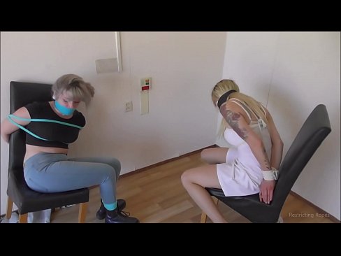 ❤️ Zasvojena / zvezana in z usti / deklica v stiski ❤️❌ Fucking video pri nas ☑